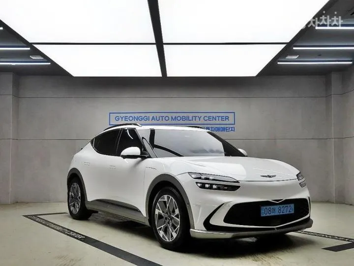 Genesis Gv60
