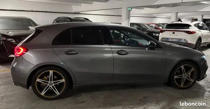Mercedes-Benz A-Class 2018 photo 3