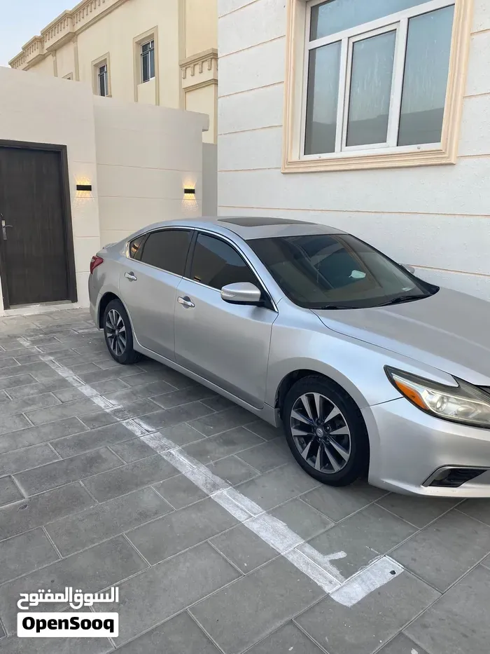 Nissan Altima 2017 photo 2