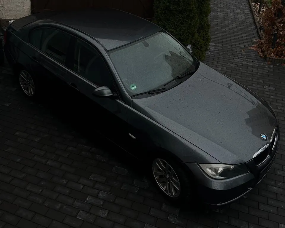 BMW 318I