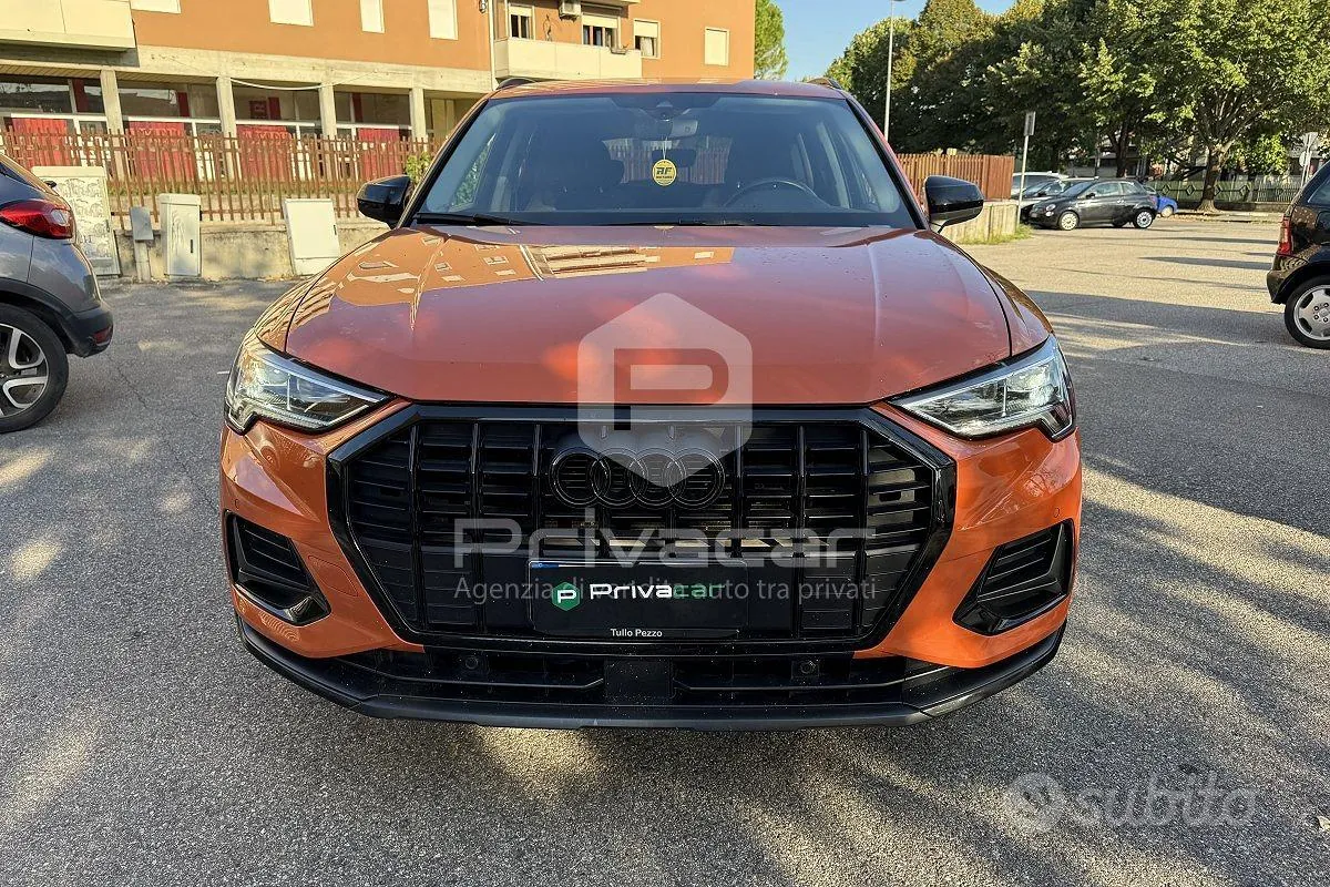 Audi Q3 2019 photo 2
