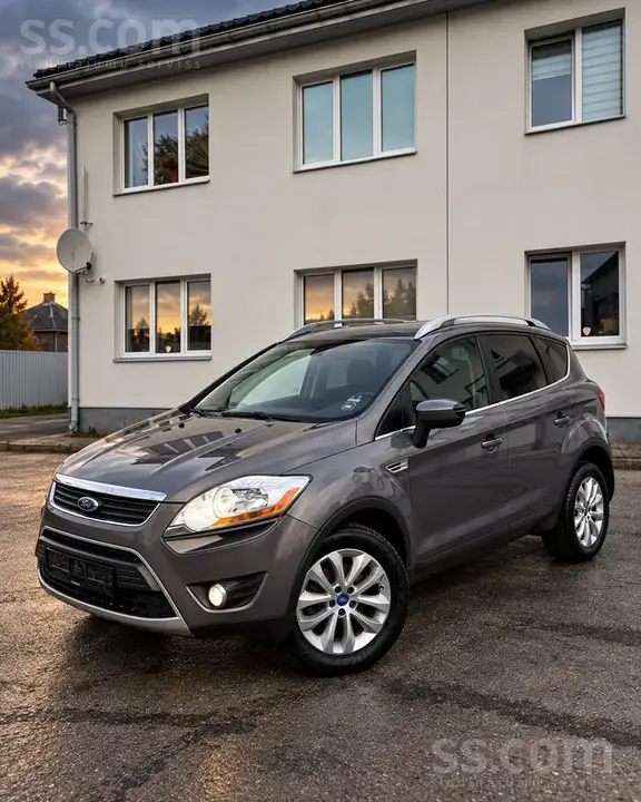 Ford Kuga 2011 photo 2