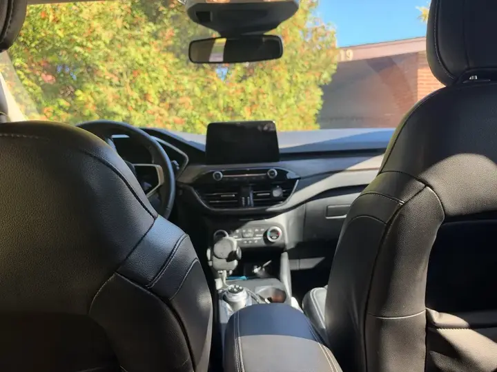 Ford Escape 2020 photo 2