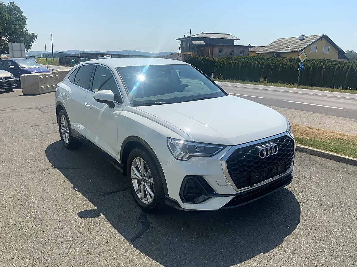 Audi Q3 2020 photo 3
