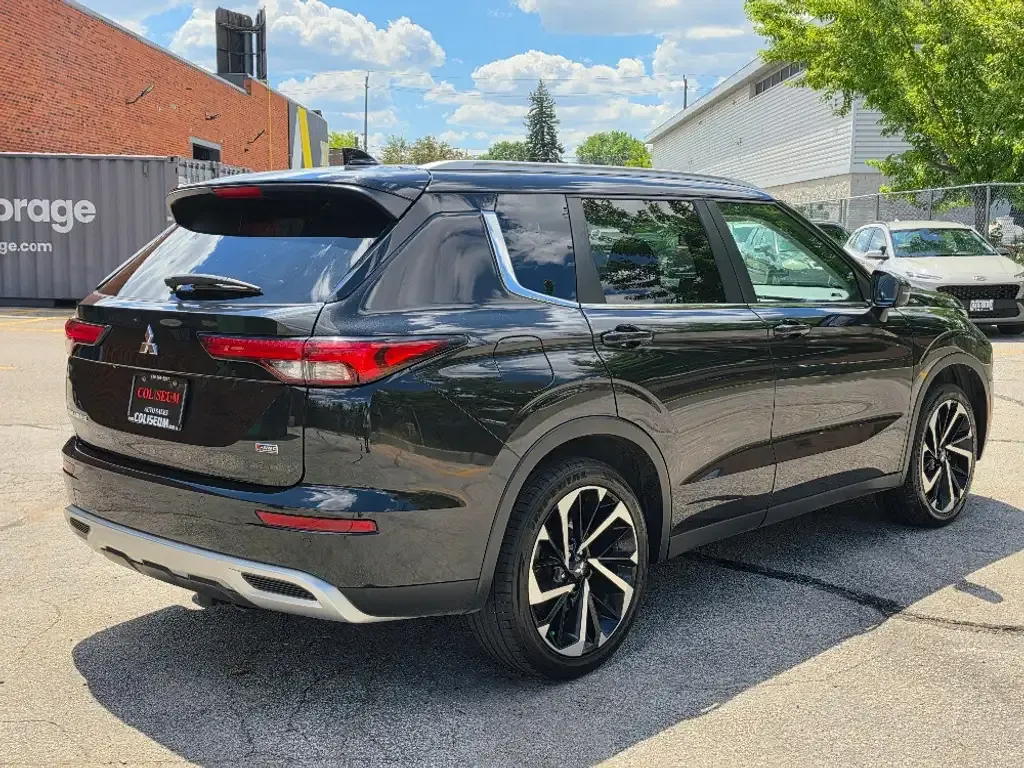 Mitsubishi Outlander 2022 photo 5