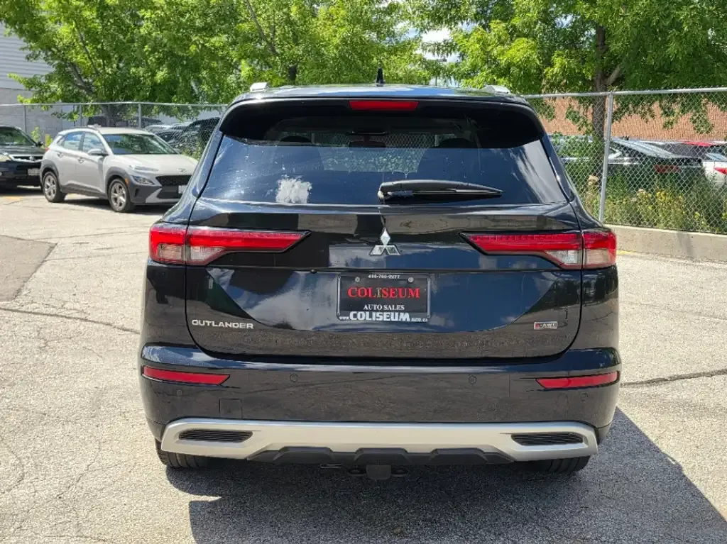 Mitsubishi Outlander 2022 photo 4