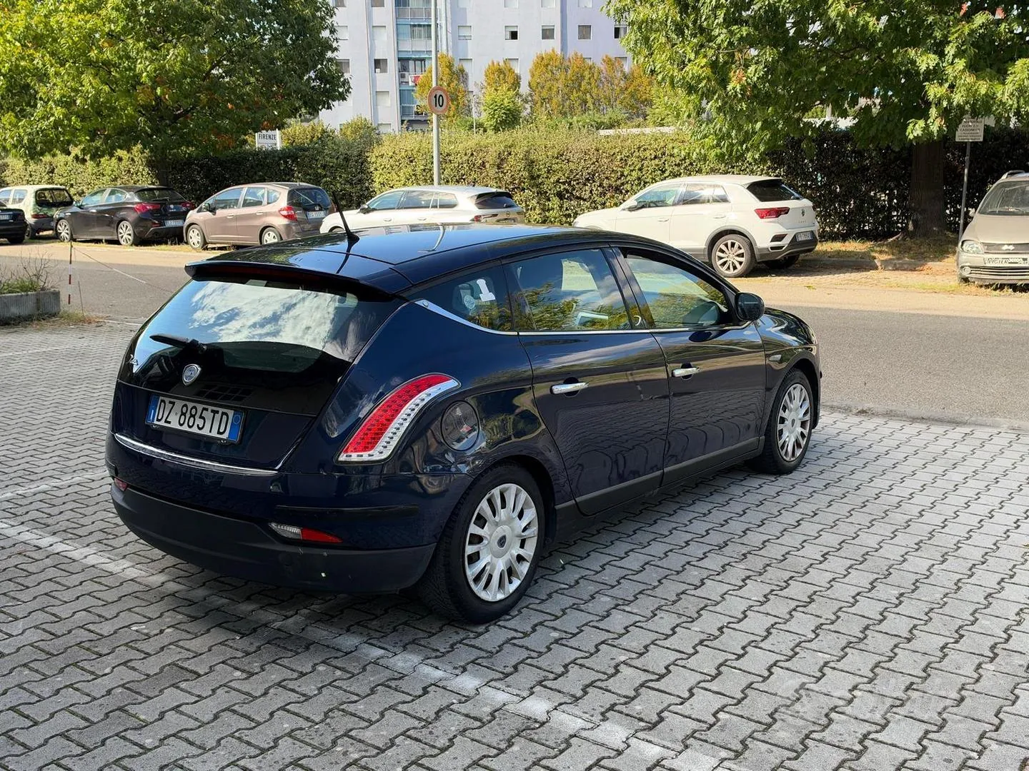 Lancia Delta 2010 photo 3