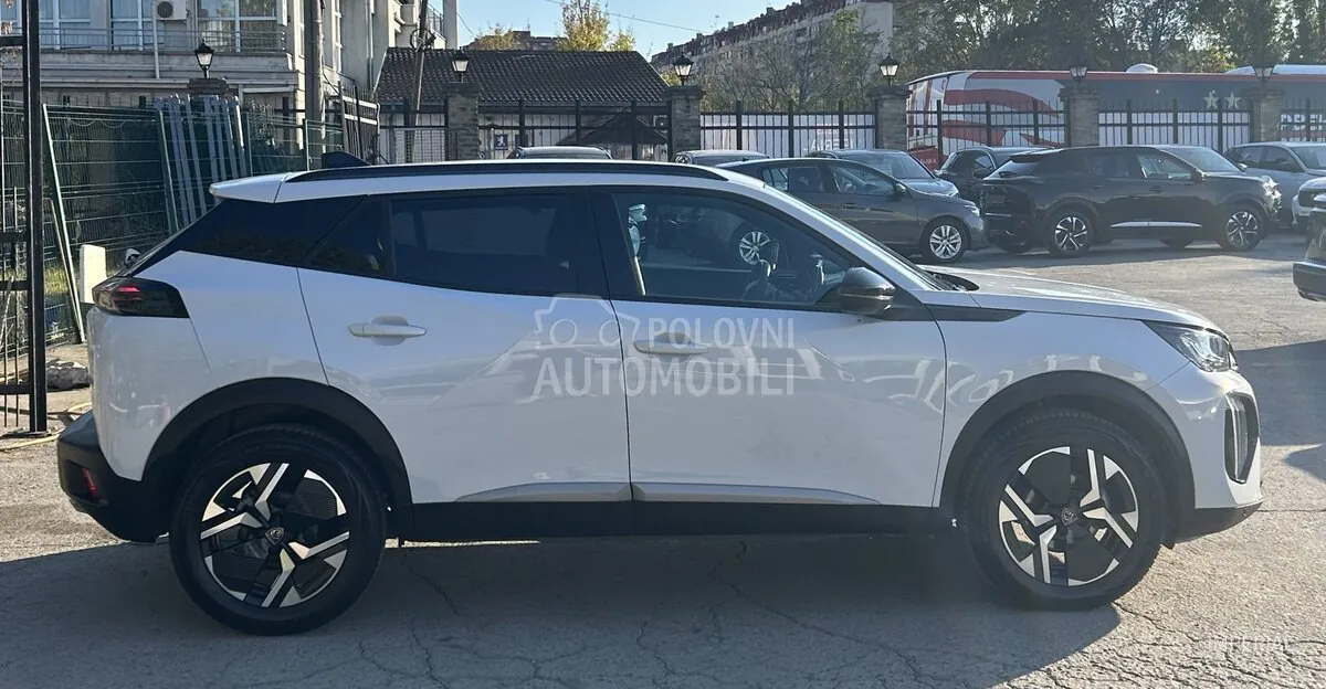 Peugeot 2008 2023 photo 4