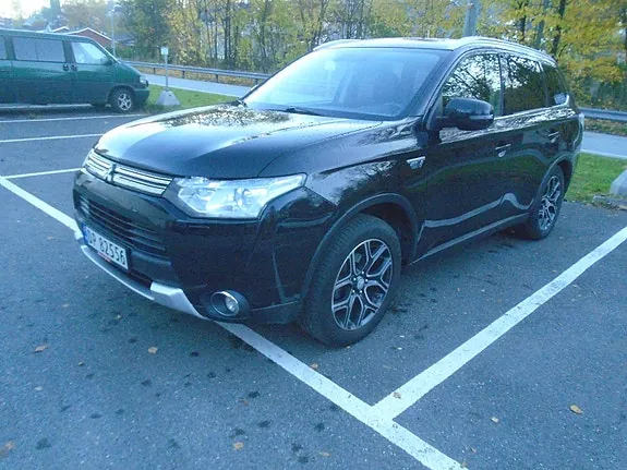 Mitsubishi Outlander 2015 photo 4