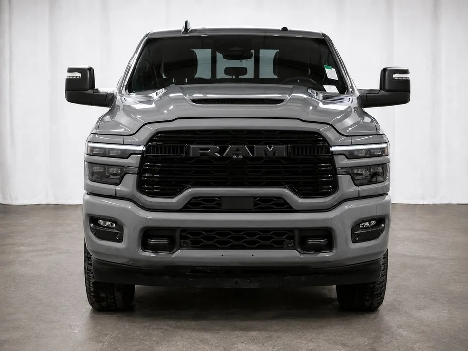 Ram 3500 Laramie 2026 photo 2
