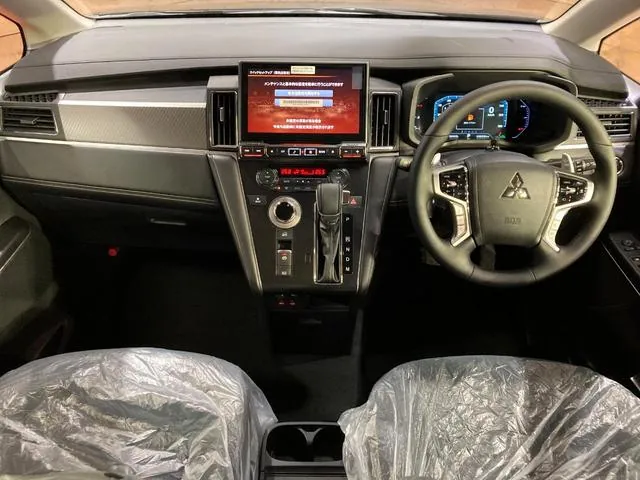 Mitsubishi Delica D 2026 photo 2