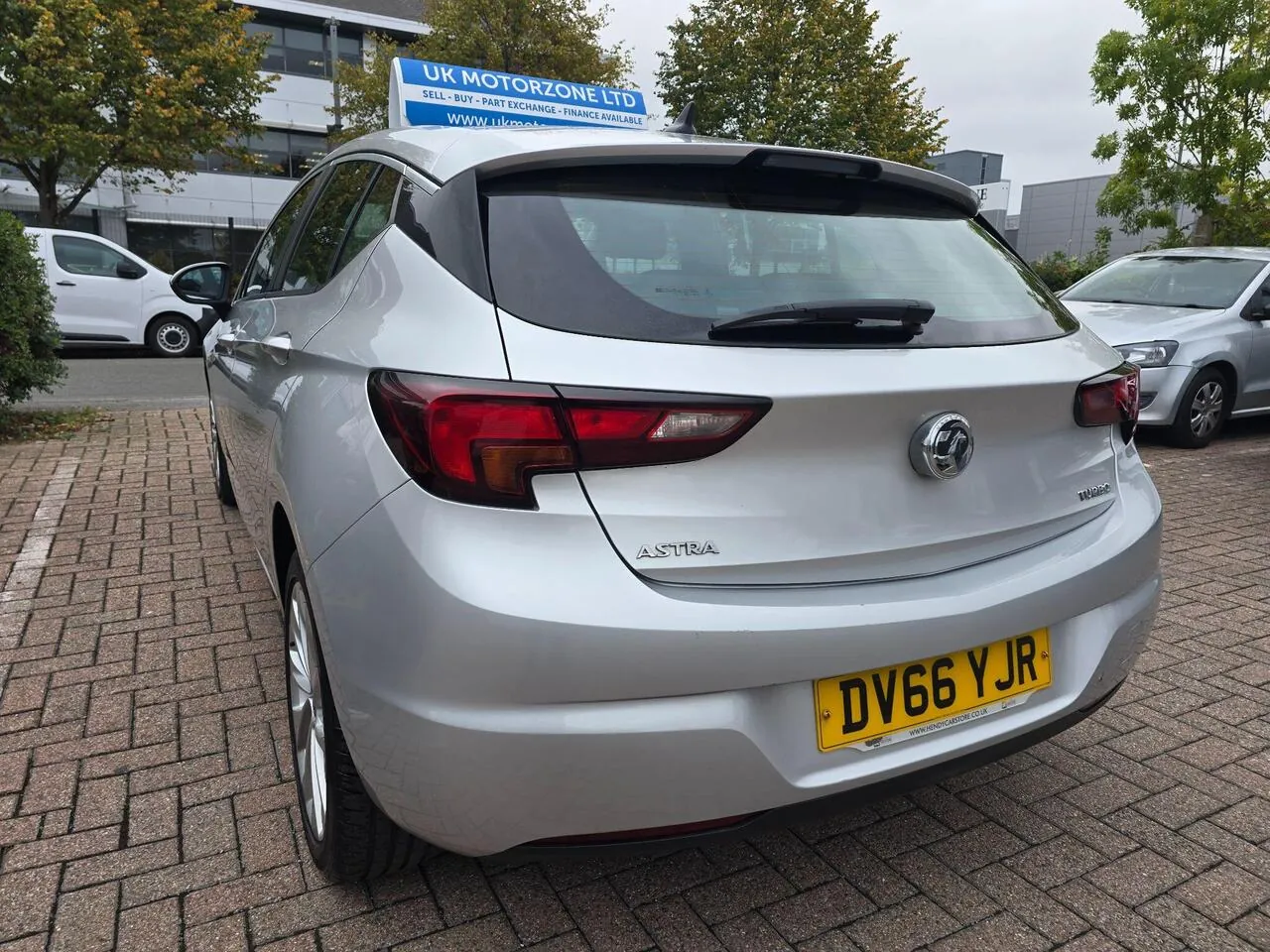 Vauxhall Astra 2016 photo 5