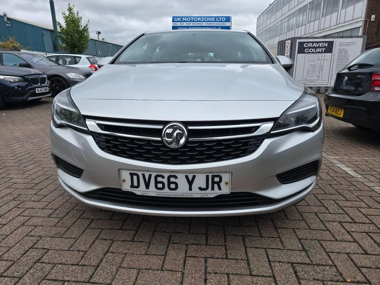 Vauxhall Astra 2016 photo 2