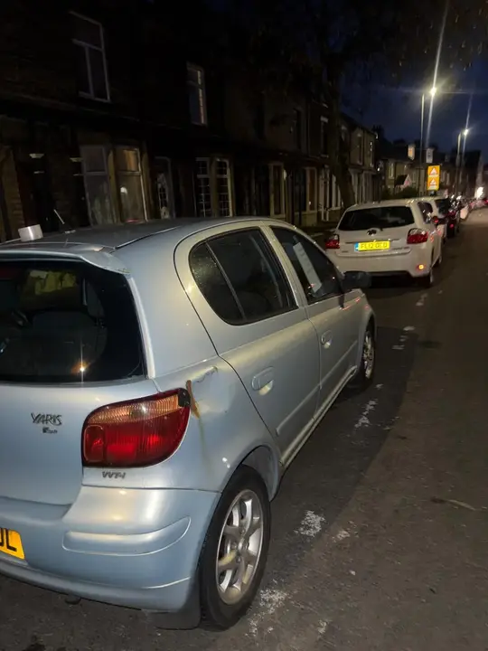 Toyota Yaris 2005 photo 2