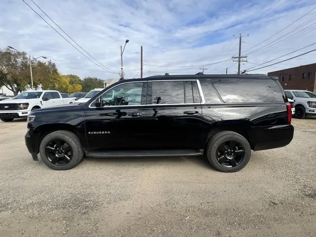 Chevrolet Suburban 2017 photo 5