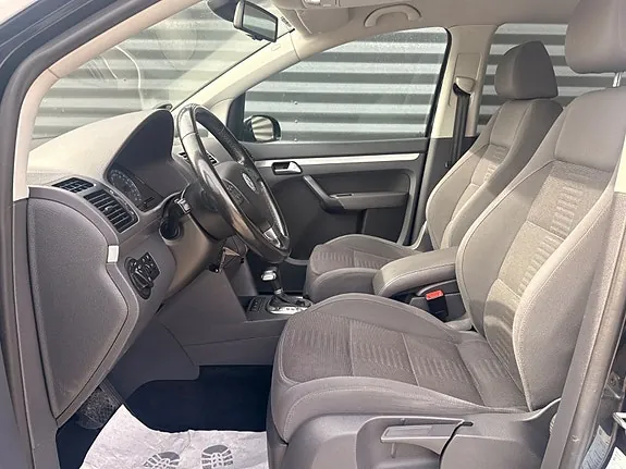 Volkswagen Touran 2008 photo 4