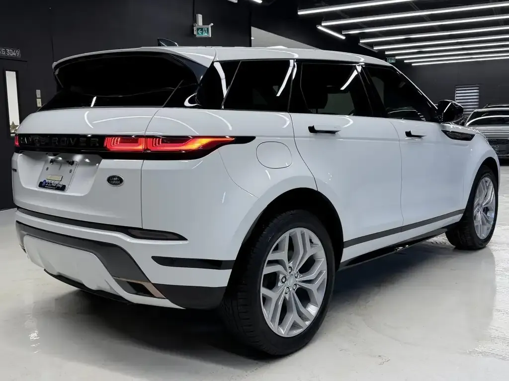 Land Rover Range Rover Evoque 2022 photo 4