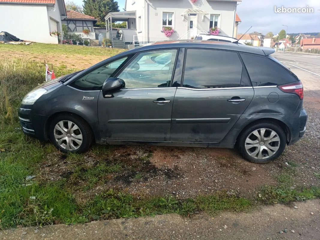 Citroen C4 Picasso 2013 photo 2