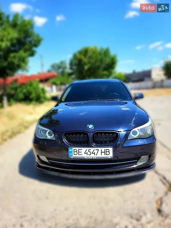 BMW 5 Series 2008 photo 2