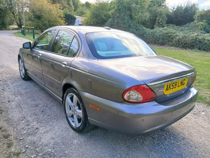 Jaguar X-Type 2009 photo 5