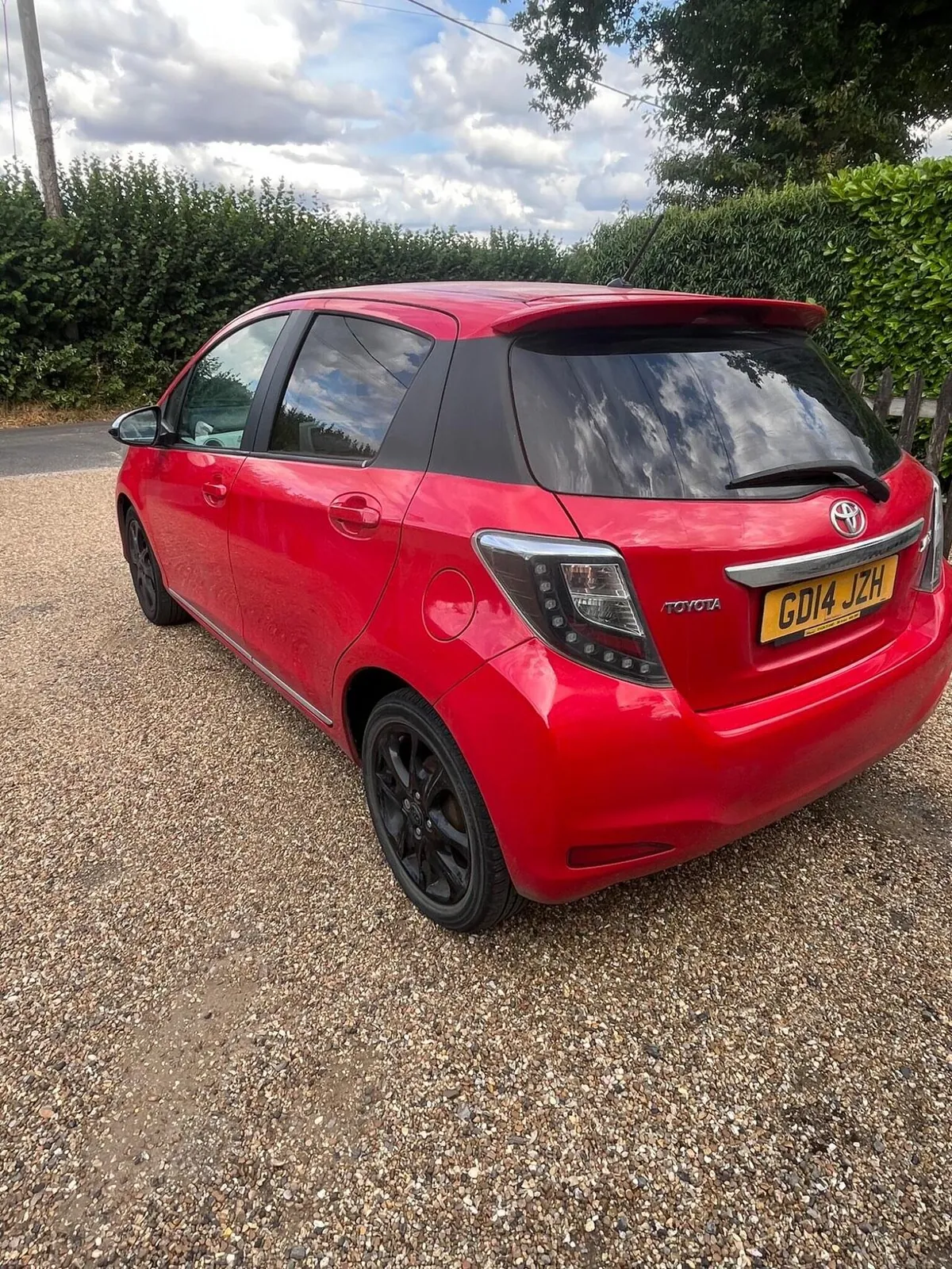 Toyota Yaris 2014 photo 4