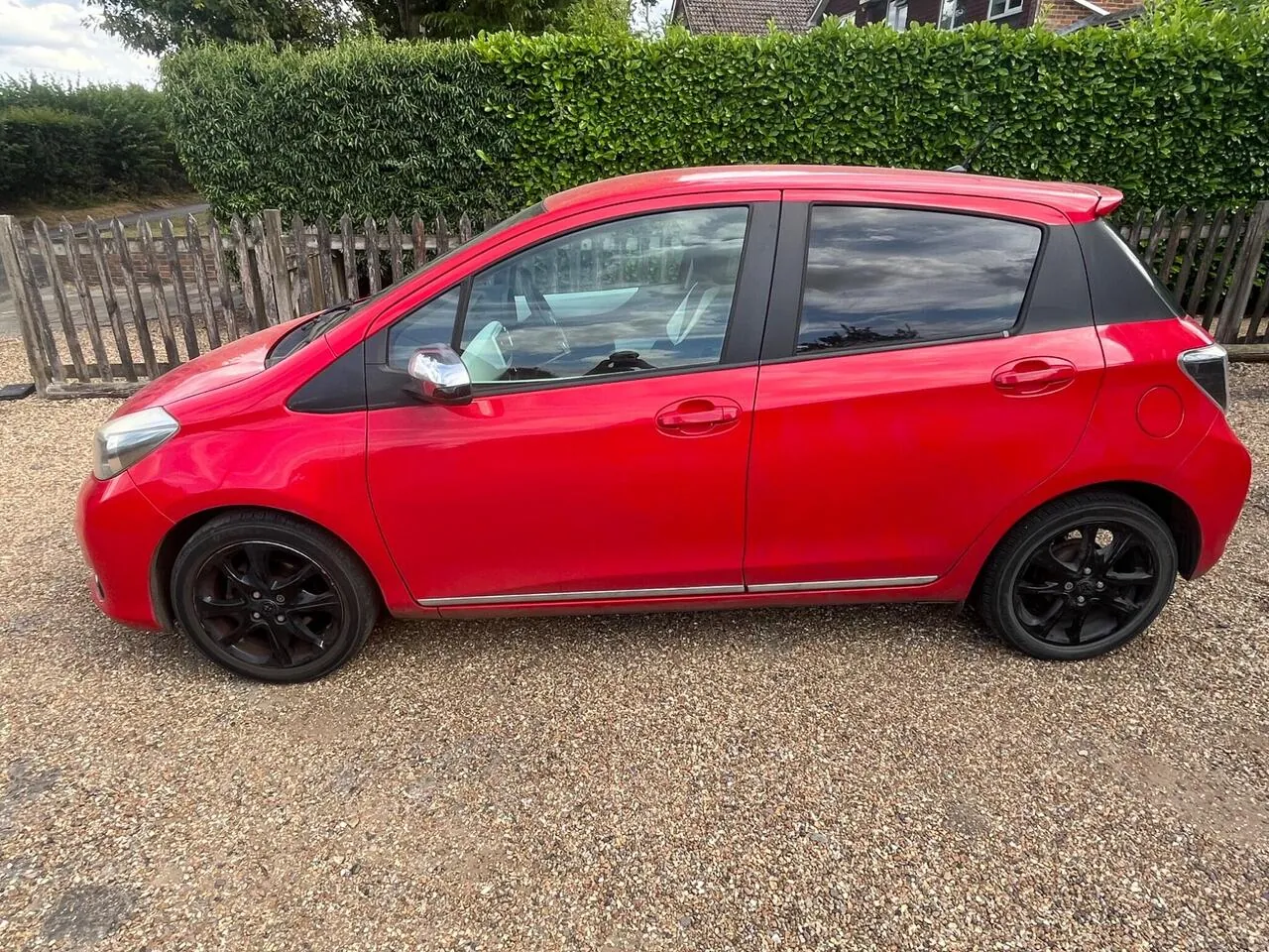 Toyota Yaris 2014 photo 5