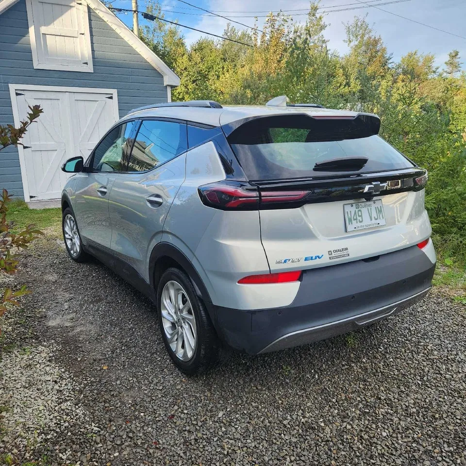 Chevrolet Bolt Euv 2023 photo 4