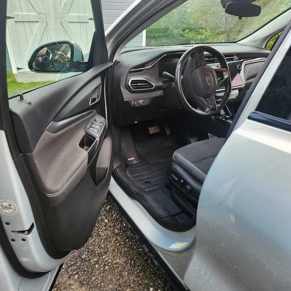 Chevrolet Bolt Euv 2023 photo 5