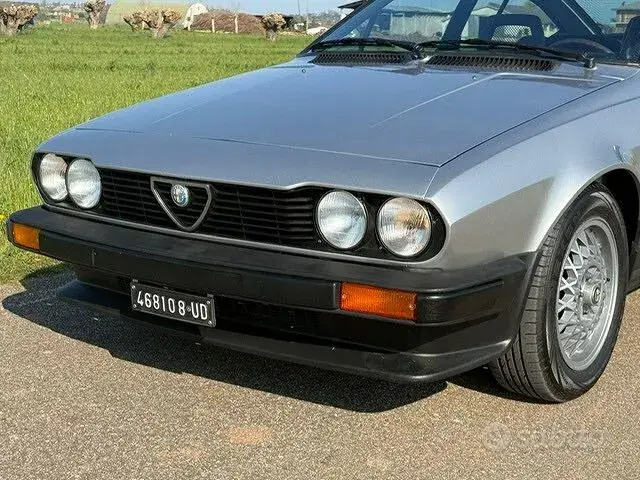 Alfa Romeo Alfetta Gtv 1983 photo 3