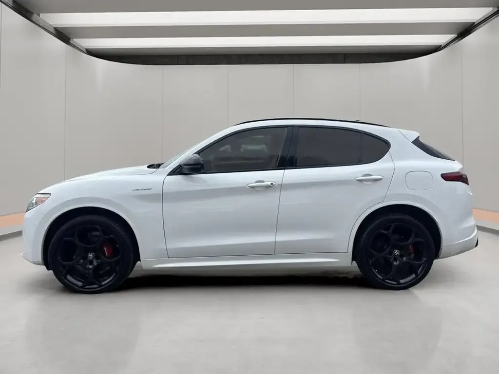 Alfa Romeo Stelvio 2023 photo 5