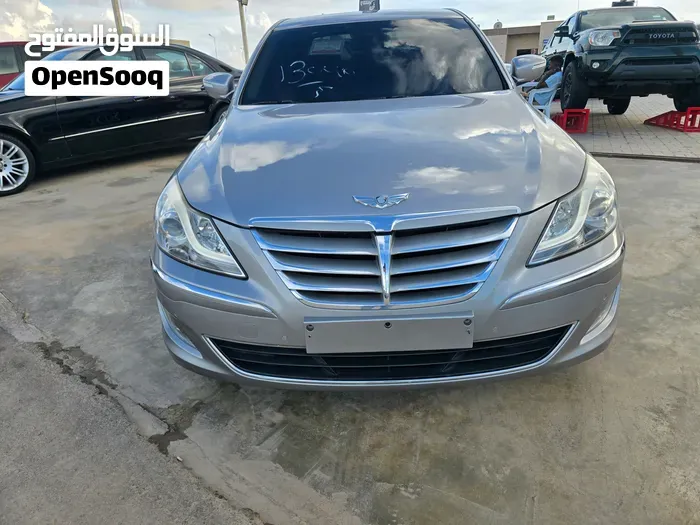Genesis G80 2013 photo 3