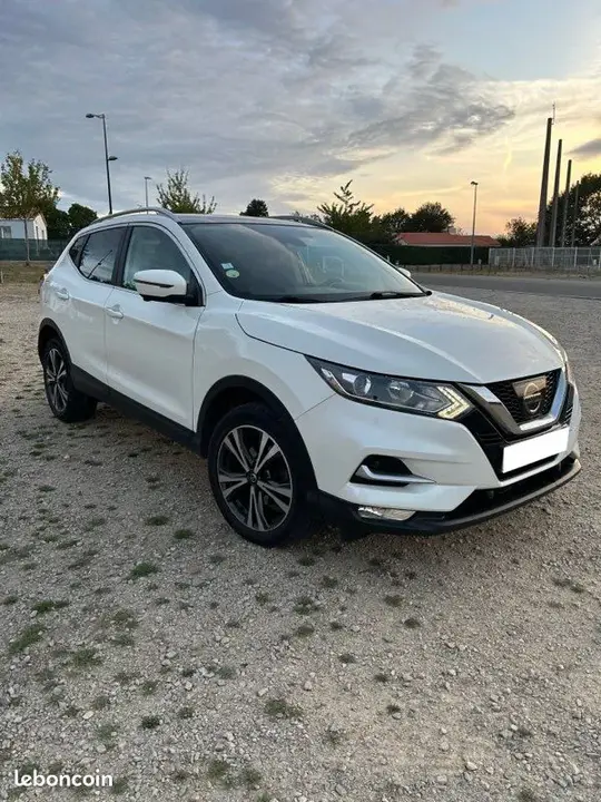 Nissan Qashqai 2018 photo 2