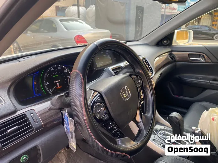Honda Accord 2017 photo 2