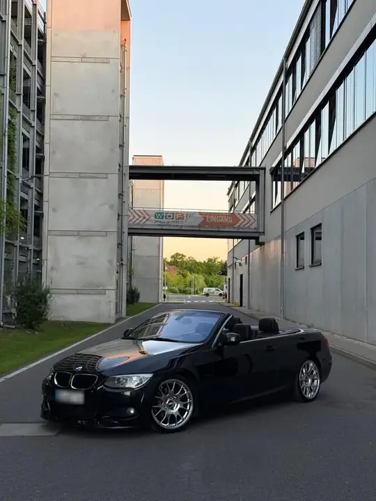 BMW E93
