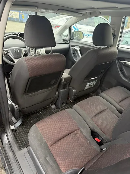 Toyota Verso 2010 photo 5