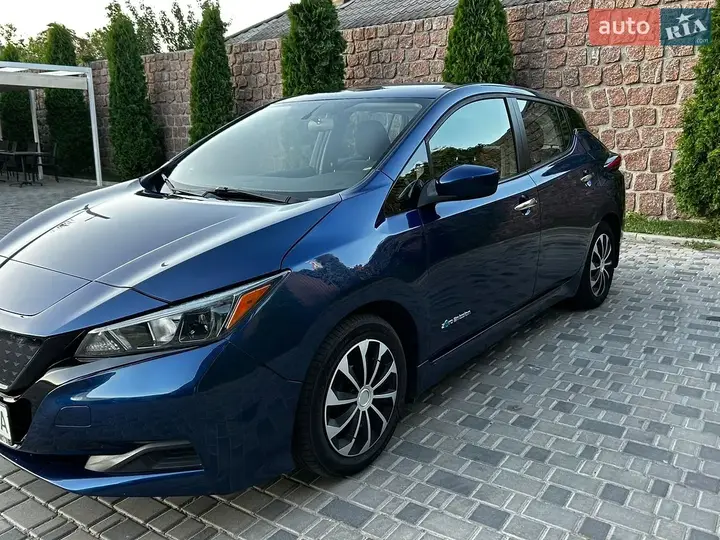 Nissan Leaf 2018 photo 3