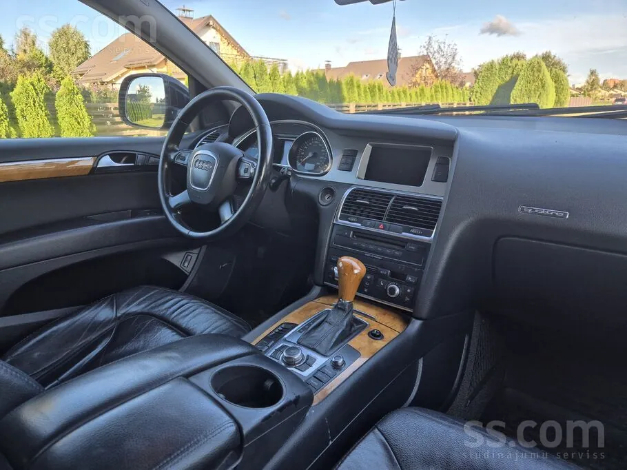 Audi Q7 2006 photo 5