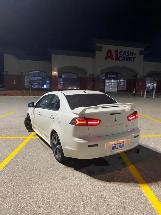 Mitsubishi Lancer 2011 photo 3