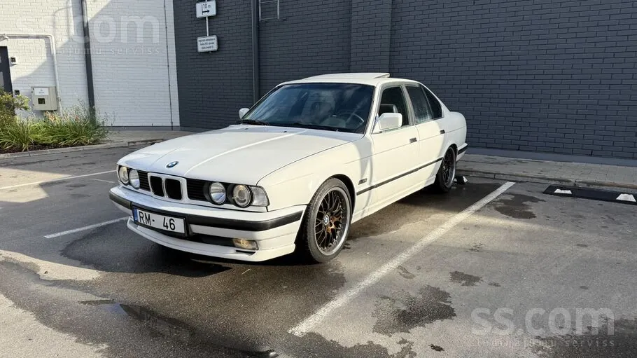 BMW 525I 1990 photo 3