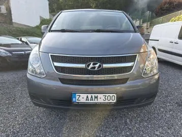 Hyundai H1 2011 photo 2