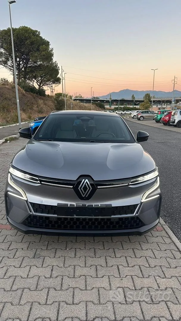 Renault Megane 2025 photo 2