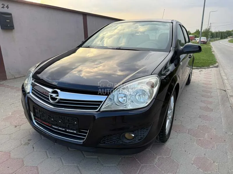Opel Astra H 2008 photo 3