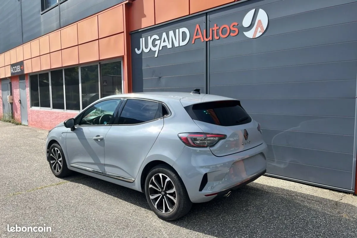 Renault Clio 2025 photo 2