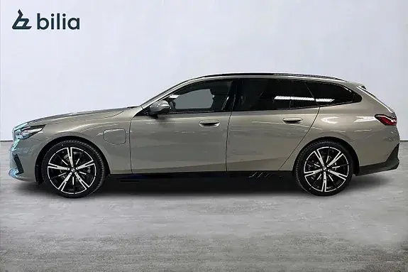 BMW 530E 2026 photo 3