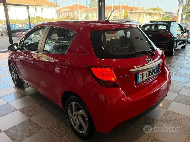 Toyota Yaris 2017 photo 4