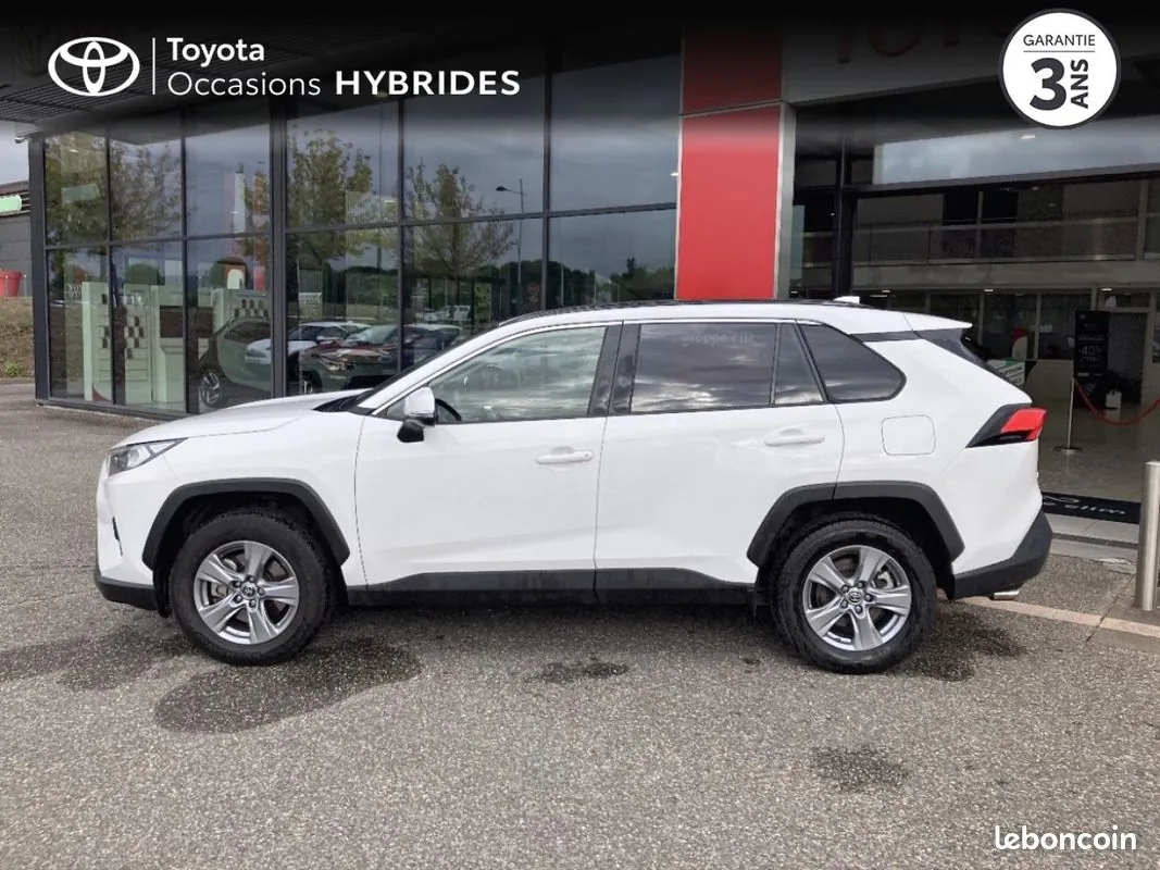 Toyota Rav4 2024 photo 3
