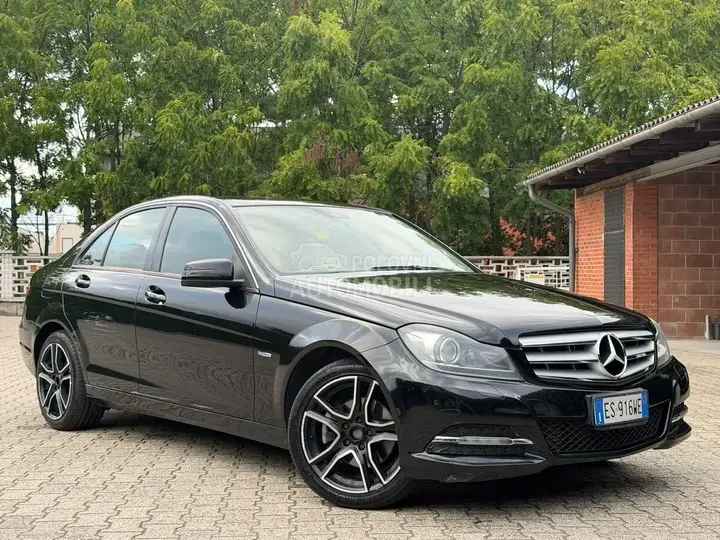 Mercedes-Benz C 220 2013 photo 3