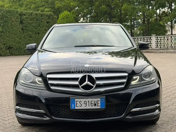 Mercedes-Benz C 220 2013 photo 2