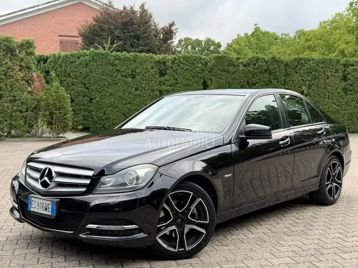 Mercedes-Benz C 220