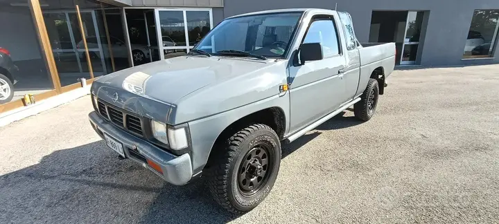 Nissan Pickup